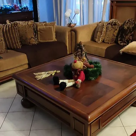 Laurel Heights Apartment *